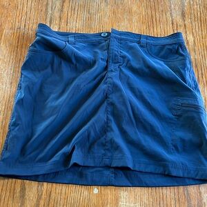 NWOT. Eddie Bauer women’s skort. Size 16